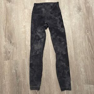 Lululemon Align 25”